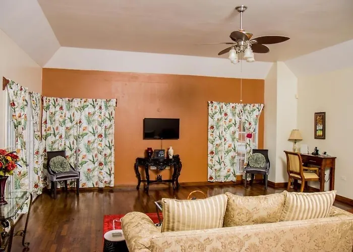 Villa Solstice